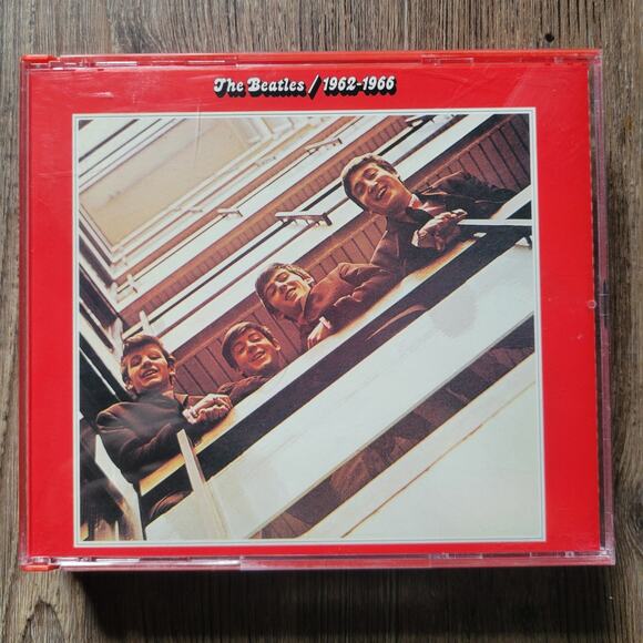 The Beatles / 1962-1966 Red Album (2 Disc) - She Loves You, Help, Eleanor Rigby - Picture 1 of 7